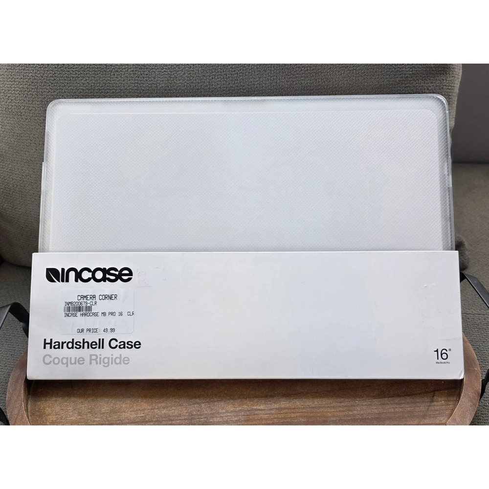 InCase Hardshell Case for MacBook Pro 16 Clear INMB200679-CLR Protective Cover
